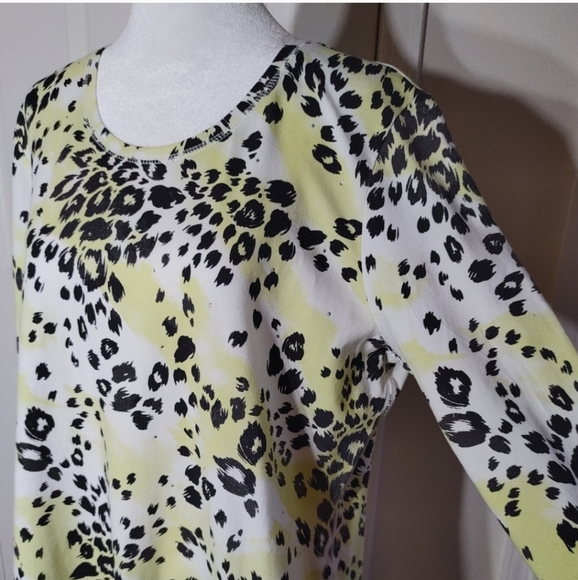 CHICO'S Weekends Top - Picture 4 of 10